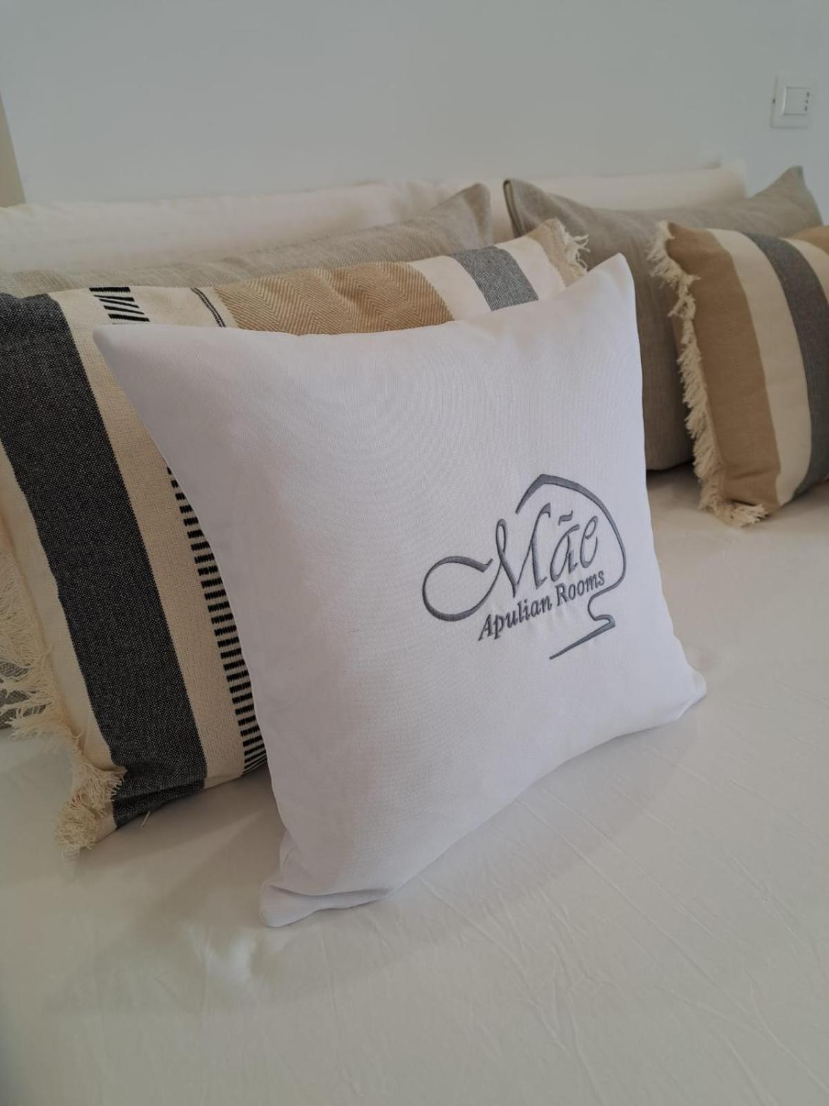 Mae Apulian Rooms 格罗塔列 外观 照片