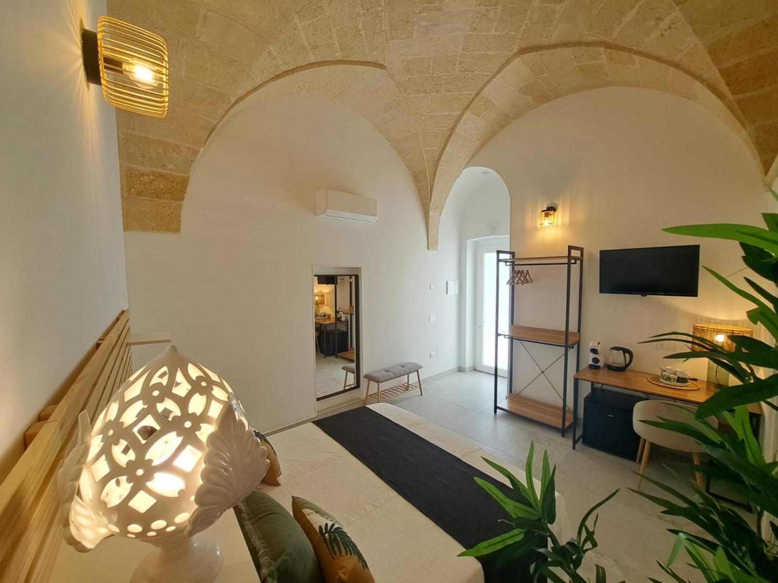 Mae Apulian Rooms 格罗塔列 外观 照片