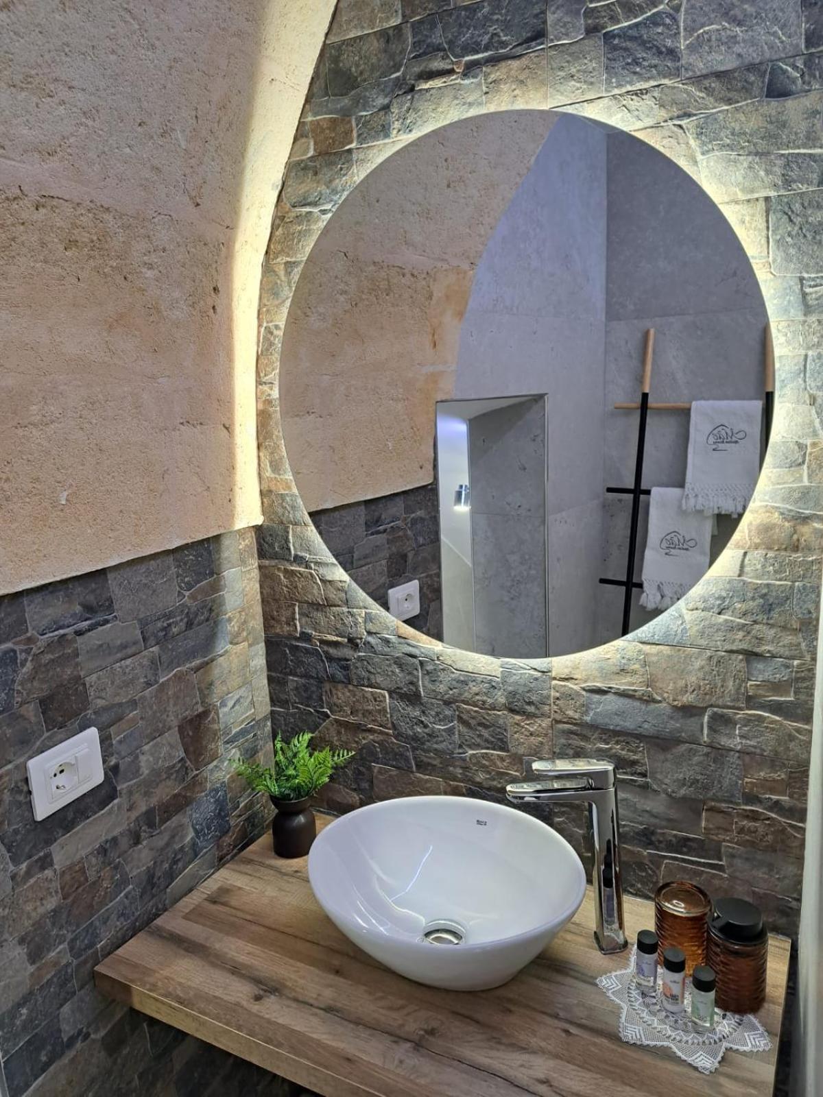 Mae Apulian Rooms 格罗塔列 外观 照片