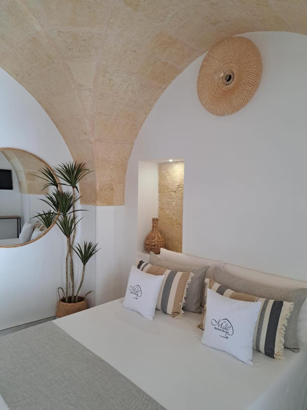 Mae Apulian Rooms 格罗塔列 外观 照片