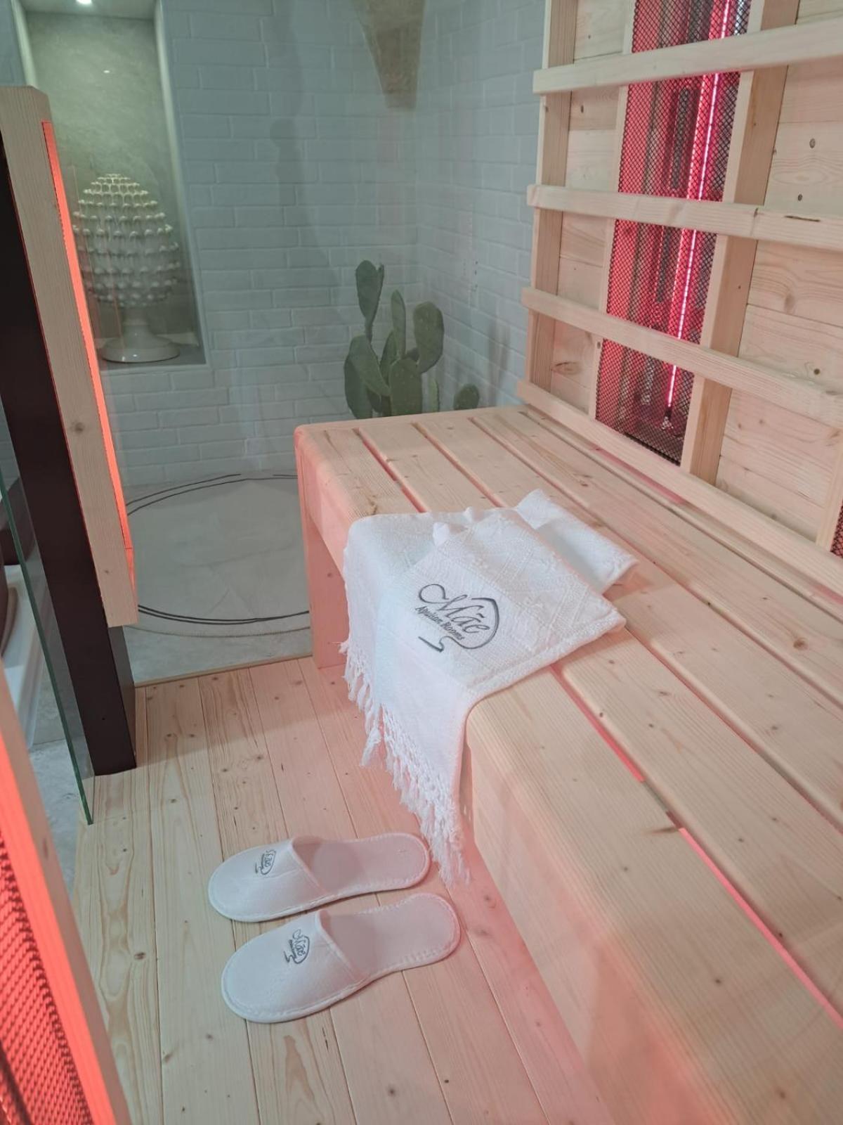 Mae Apulian Rooms 格罗塔列 外观 照片